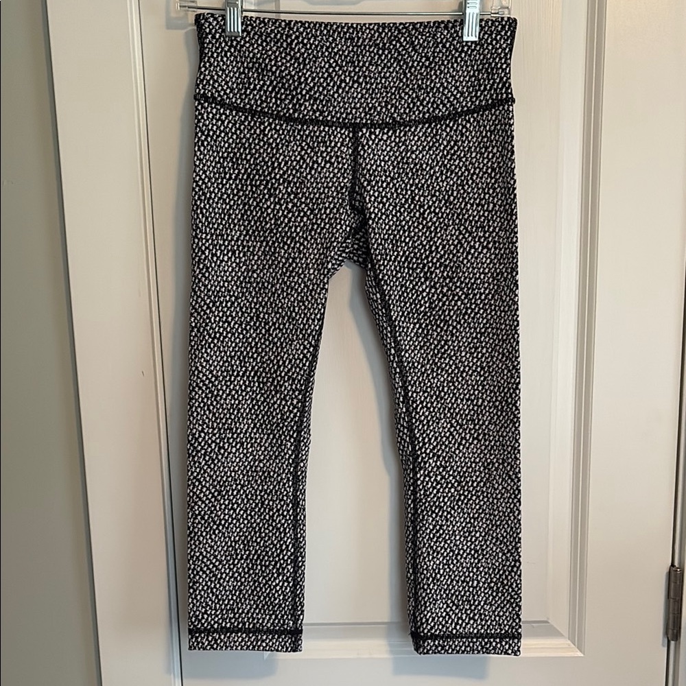Lululemon Black and White Patterned Leggings